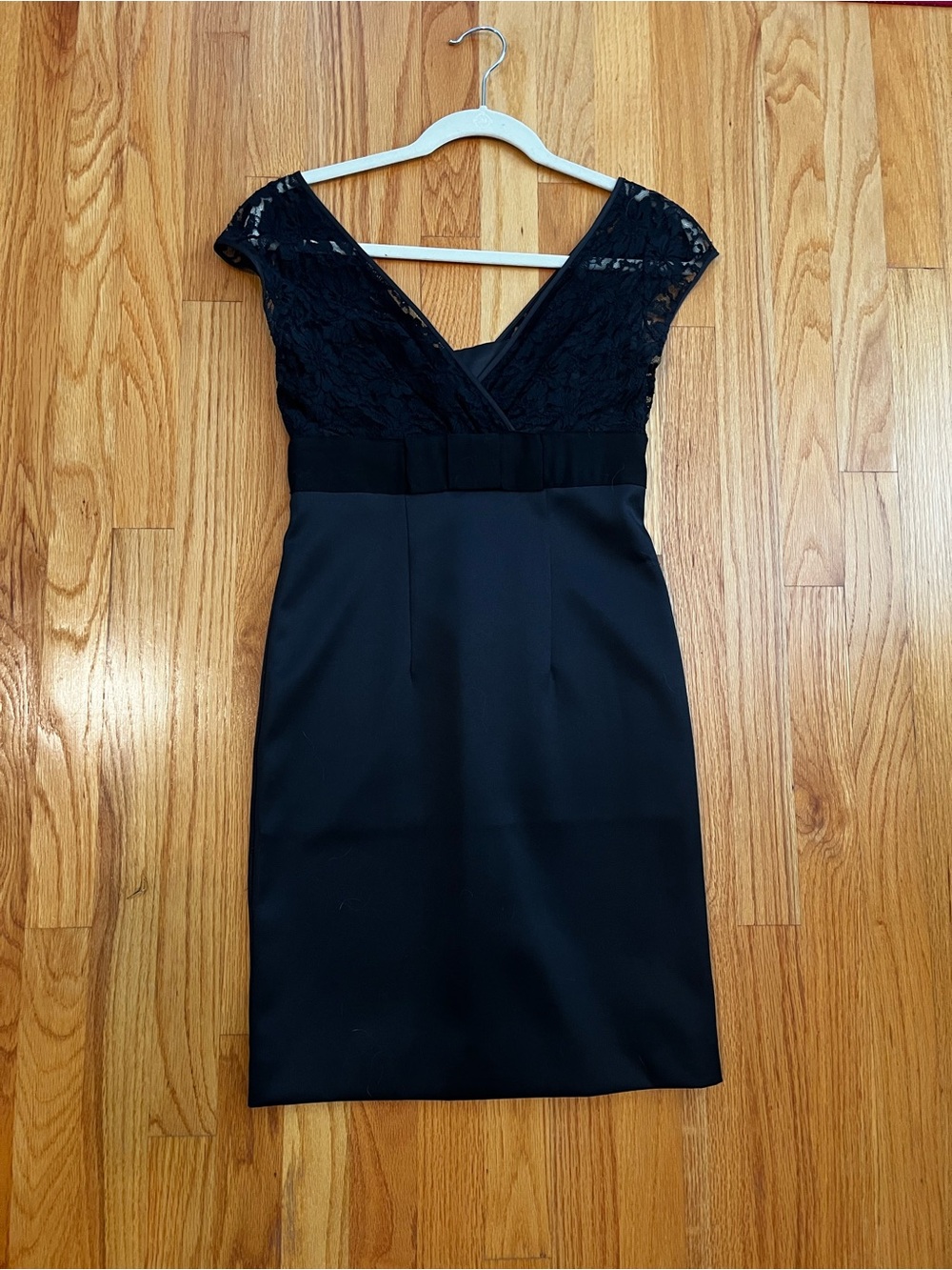 Black Lace-Trim V-Neck Sheath Dress